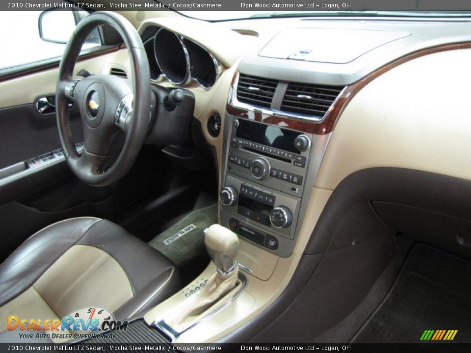2010 Chevrolet Malibu LTZ Sedan Mocha Steel Metallic / Cocoa/Cashmere Photo #21