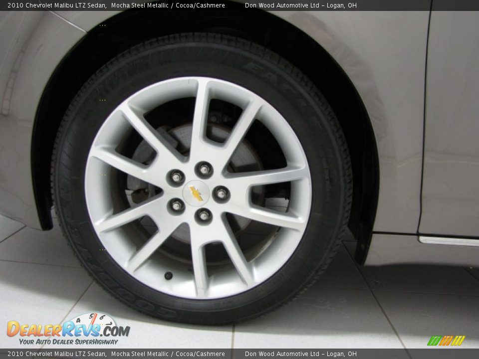 2010 Chevrolet Malibu LTZ Sedan Mocha Steel Metallic / Cocoa/Cashmere Photo #27
