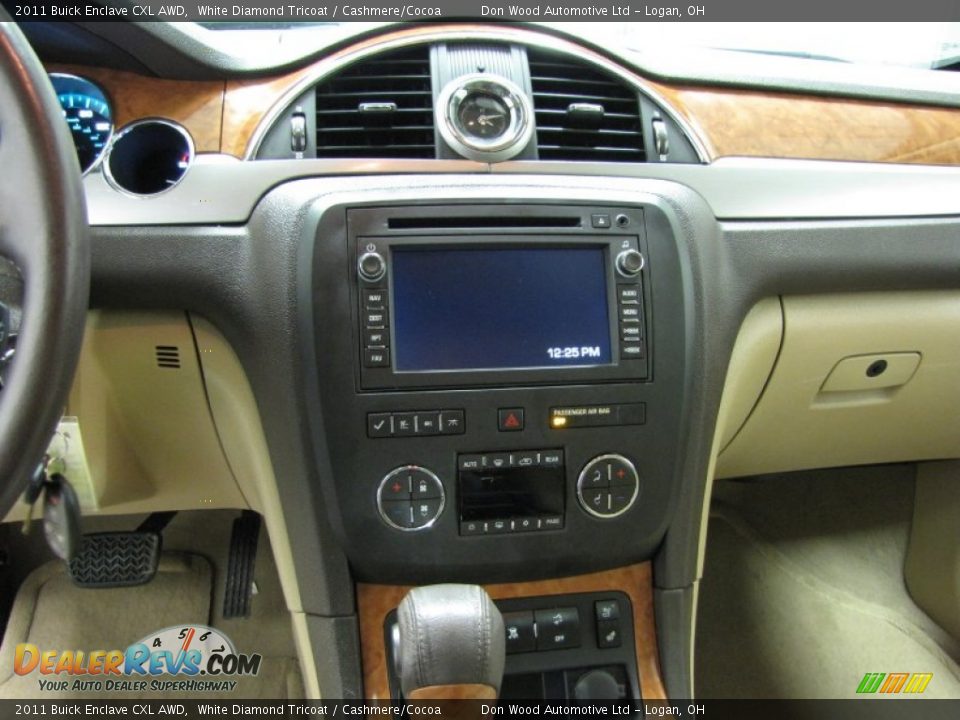 2011 Buick Enclave CXL AWD White Diamond Tricoat / Cashmere/Cocoa Photo #24
