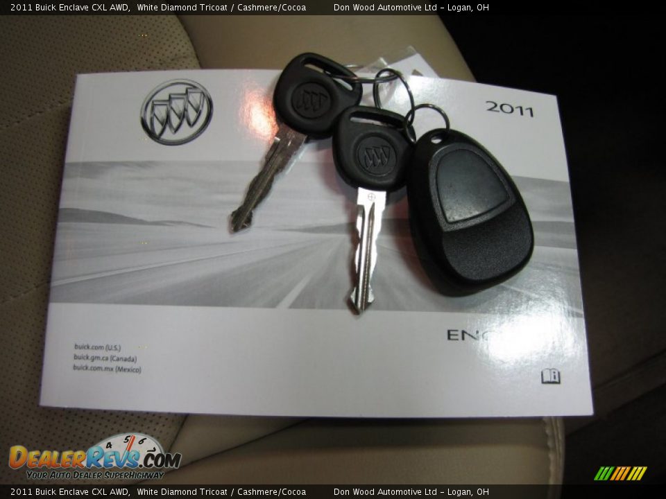 2011 Buick Enclave CXL AWD White Diamond Tricoat / Cashmere/Cocoa Photo #32