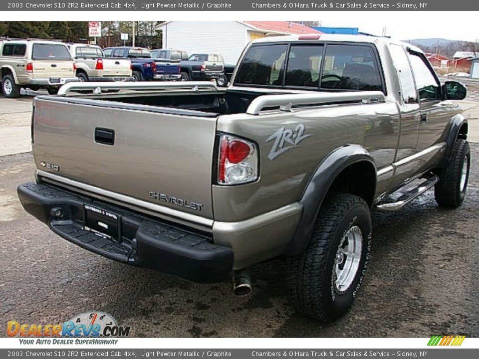 2003 Chevrolet S10 ZR2 Extended Cab 4x4 Light Pewter Metallic / Graphite Photo #7