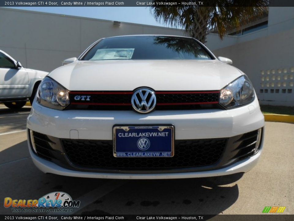 2013 Volkswagen GTI 4 Door Candy White / Interlagos Plaid Cloth Photo #2