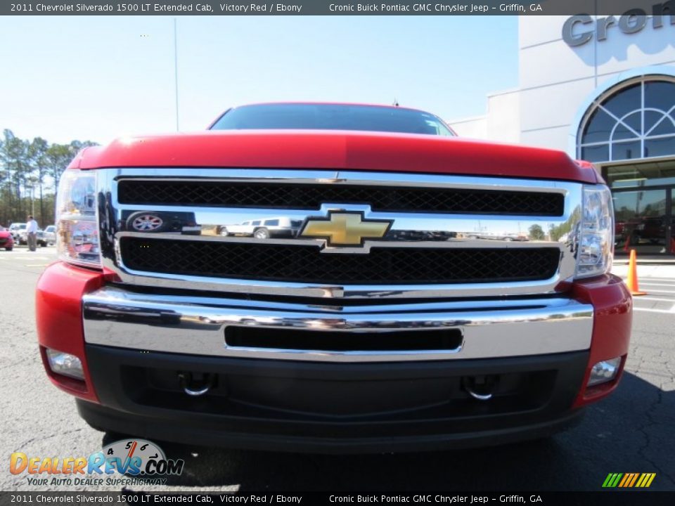 2011 Chevrolet Silverado 1500 LT Extended Cab Victory Red / Ebony Photo #2