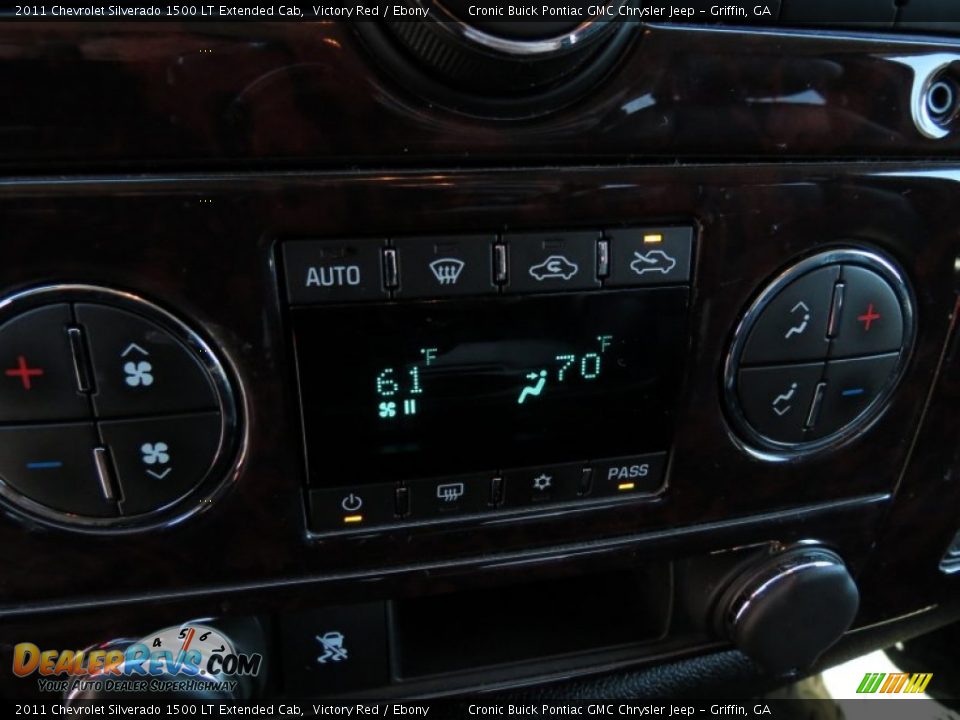 2011 Chevrolet Silverado 1500 LT Extended Cab Victory Red / Ebony Photo #22