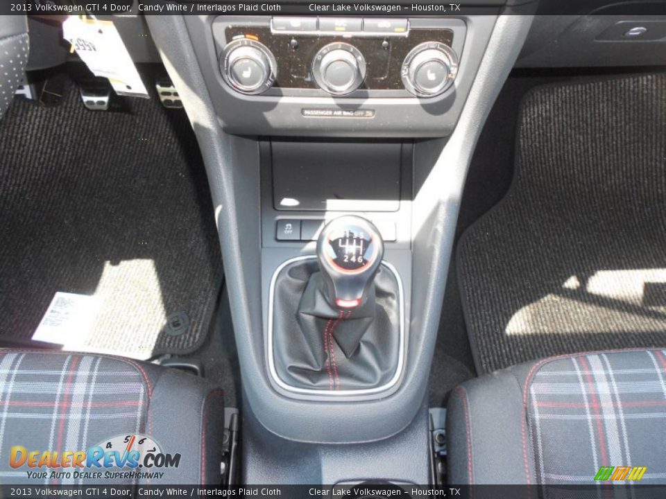 2013 Volkswagen GTI 4 Door Candy White / Interlagos Plaid Cloth Photo #12