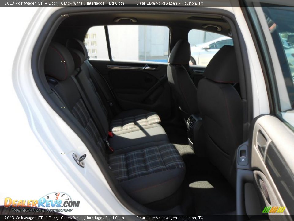 2013 Volkswagen GTI 4 Door Candy White / Interlagos Plaid Cloth Photo #18