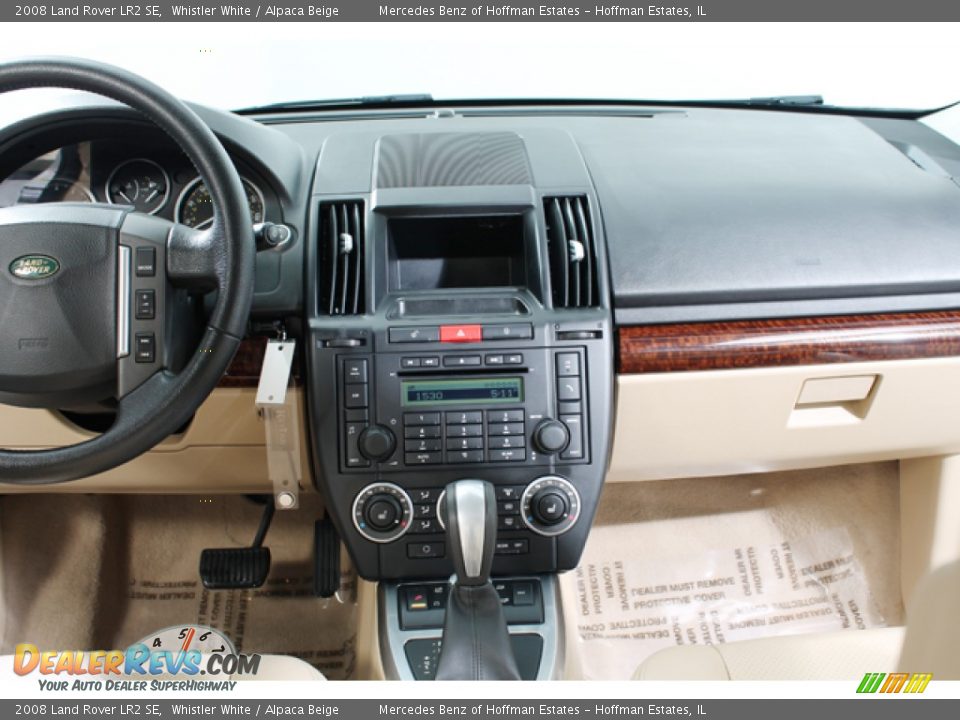 Dashboard of 2008 Land Rover LR2 SE Photo #9
