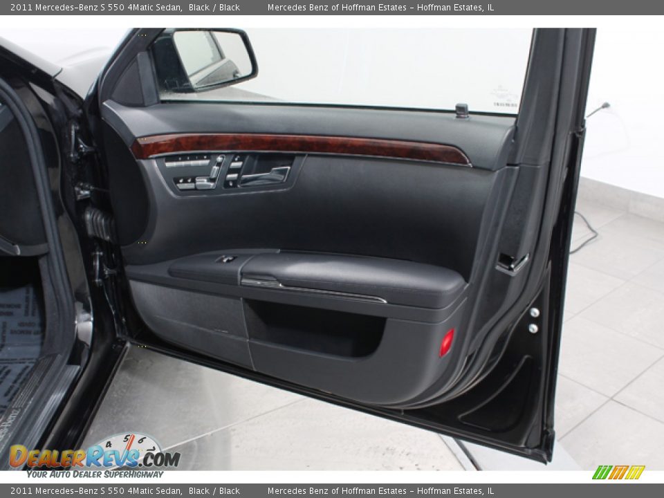 2011 Mercedes-Benz S 550 4Matic Sedan Black / Black Photo #13
