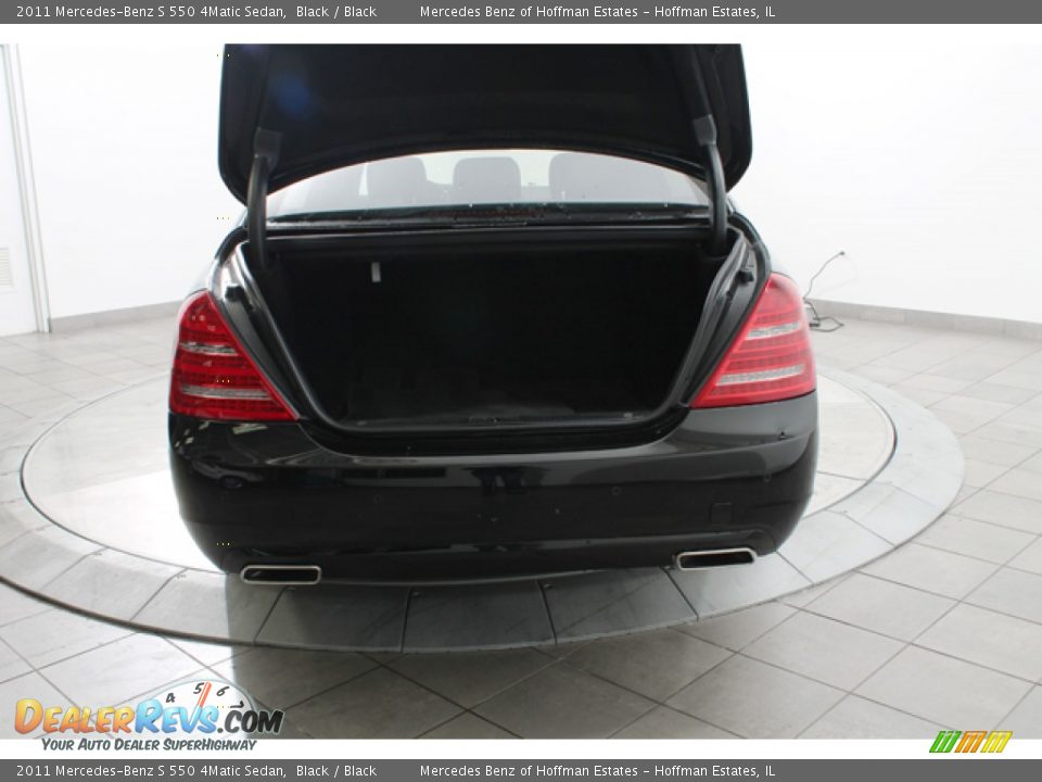 2011 Mercedes-Benz S 550 4Matic Sedan Black / Black Photo #22
