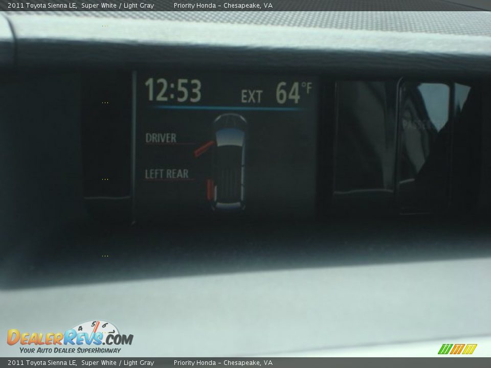 2011 Toyota Sienna LE Super White / Light Gray Photo #25
