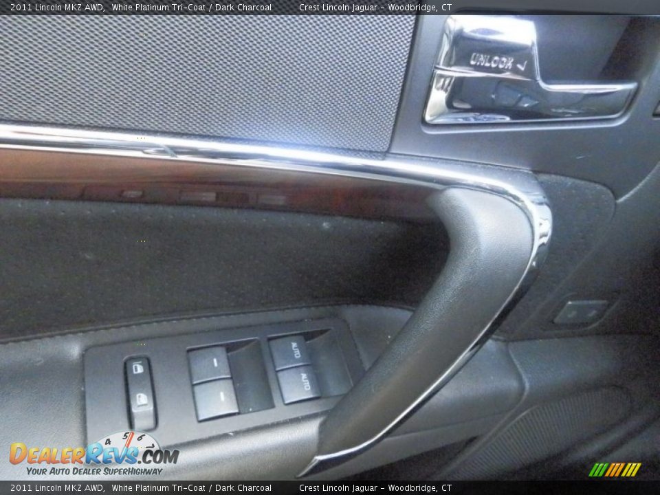2011 Lincoln MKZ AWD White Platinum Tri-Coat / Dark Charcoal Photo #11