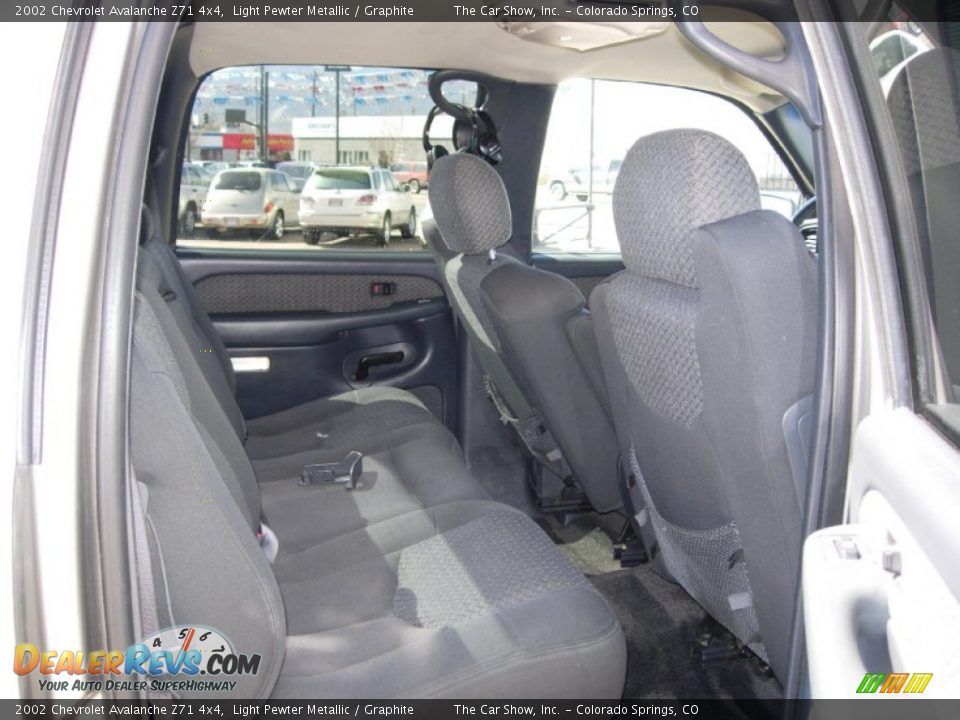 2002 Chevrolet Avalanche Z71 4x4 Light Pewter Metallic / Graphite Photo #6