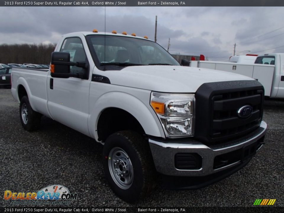 Front 3/4 View of 2013 Ford F250 Super Duty XL Regular Cab 4x4 Photo #2