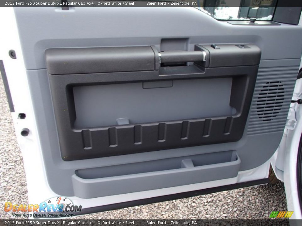 Door Panel of 2013 Ford F250 Super Duty XL Regular Cab 4x4 Photo #12