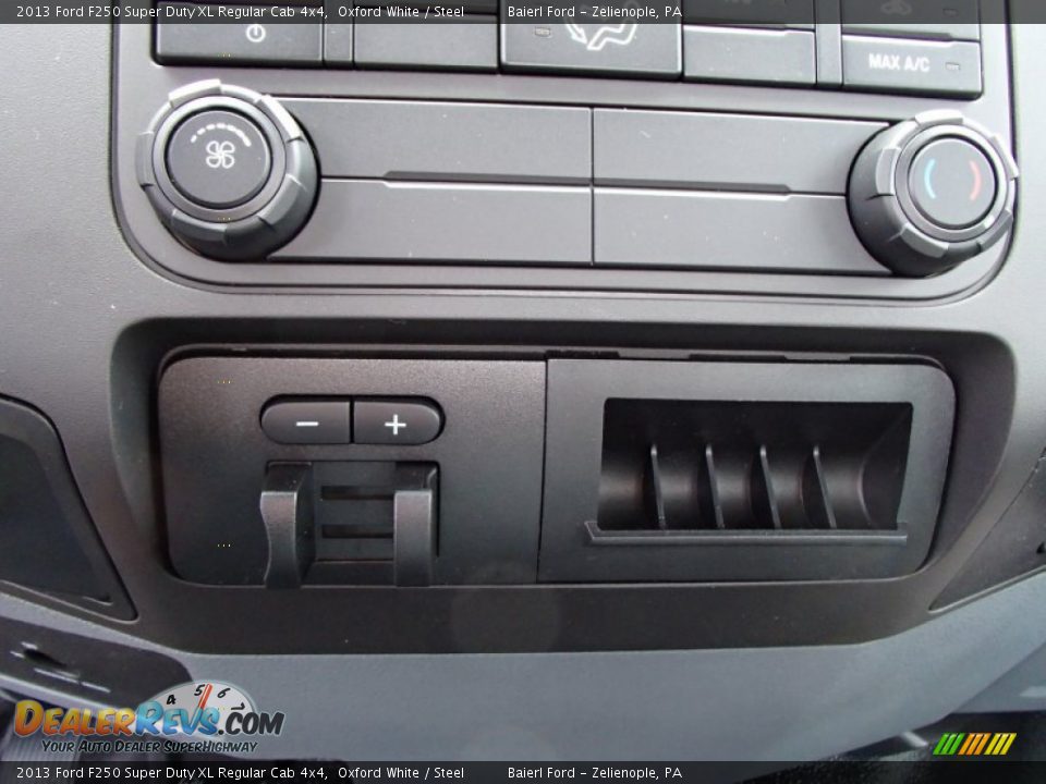 Controls of 2013 Ford F250 Super Duty XL Regular Cab 4x4 Photo #17