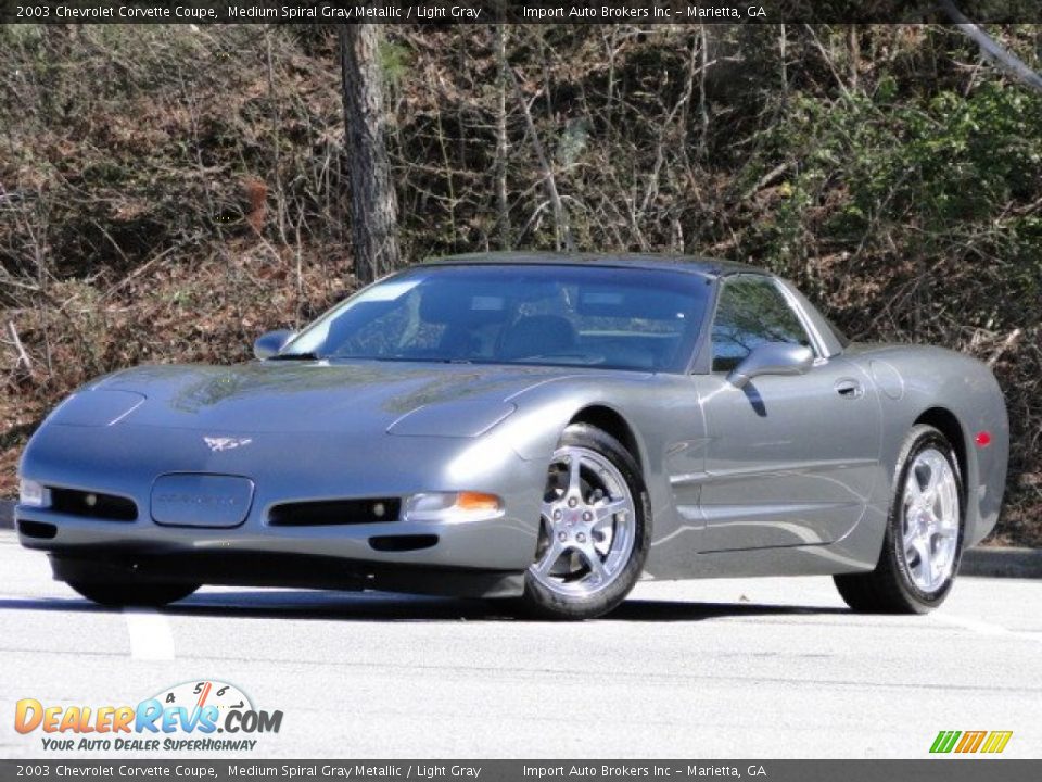 Front 3/4 View of 2003 Chevrolet Corvette Coupe Photo #4