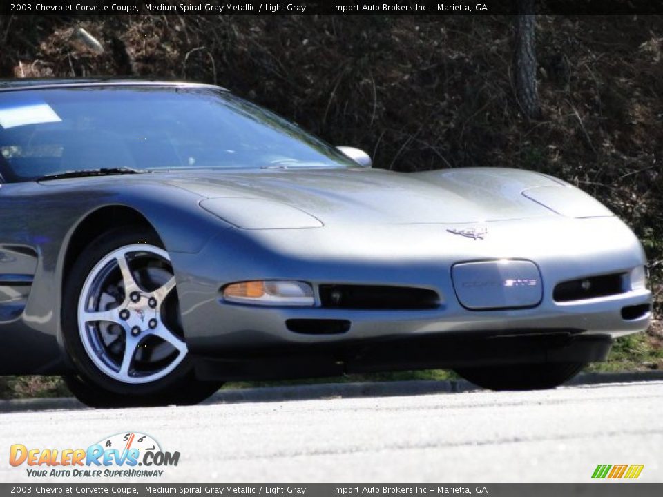 2003 Chevrolet Corvette Coupe Medium Spiral Gray Metallic / Light Gray Photo #13