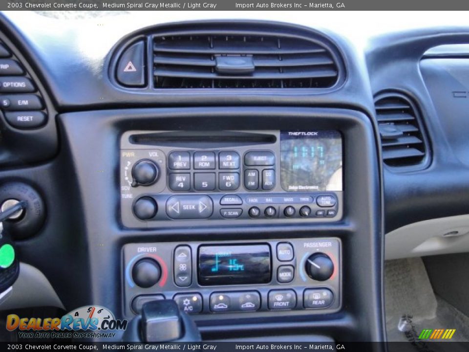 Controls of 2003 Chevrolet Corvette Coupe Photo #17