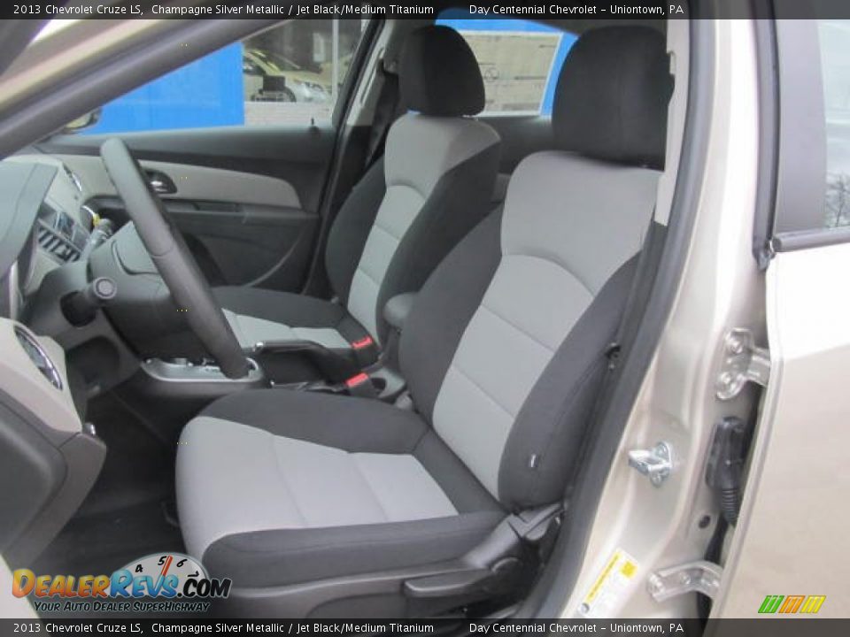 2013 Chevrolet Cruze LS Champagne Silver Metallic / Jet Black/Medium Titanium Photo #13
