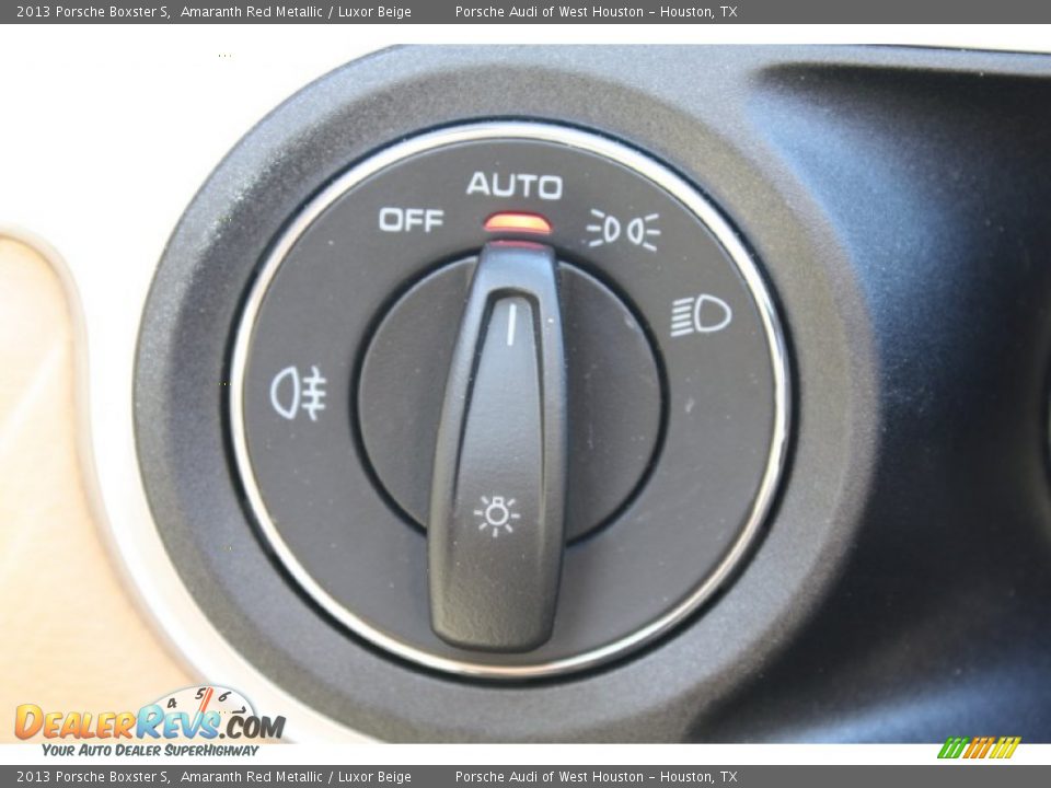 Controls of 2013 Porsche Boxster S Photo #29