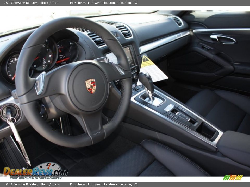 Dashboard of 2013 Porsche Boxster  Photo #15