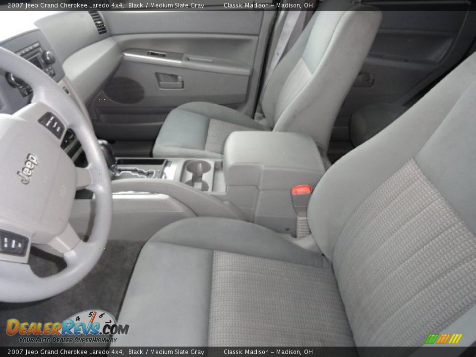2007 Jeep Grand Cherokee Laredo 4x4 Black / Medium Slate Gray Photo #2