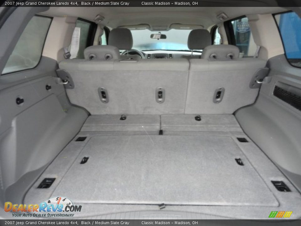 2007 Jeep Grand Cherokee Laredo 4x4 Black / Medium Slate Gray Photo #3