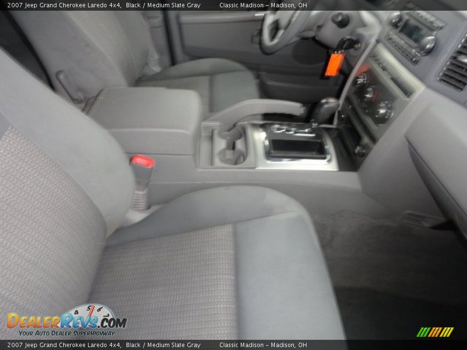 2007 Jeep Grand Cherokee Laredo 4x4 Black / Medium Slate Gray Photo #4