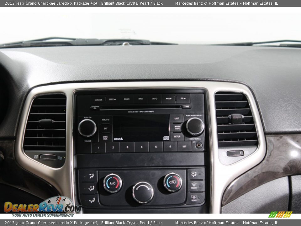 2013 Jeep Grand Cherokee Laredo X Package 4x4 Brilliant Black Crystal Pearl / Black Photo #10