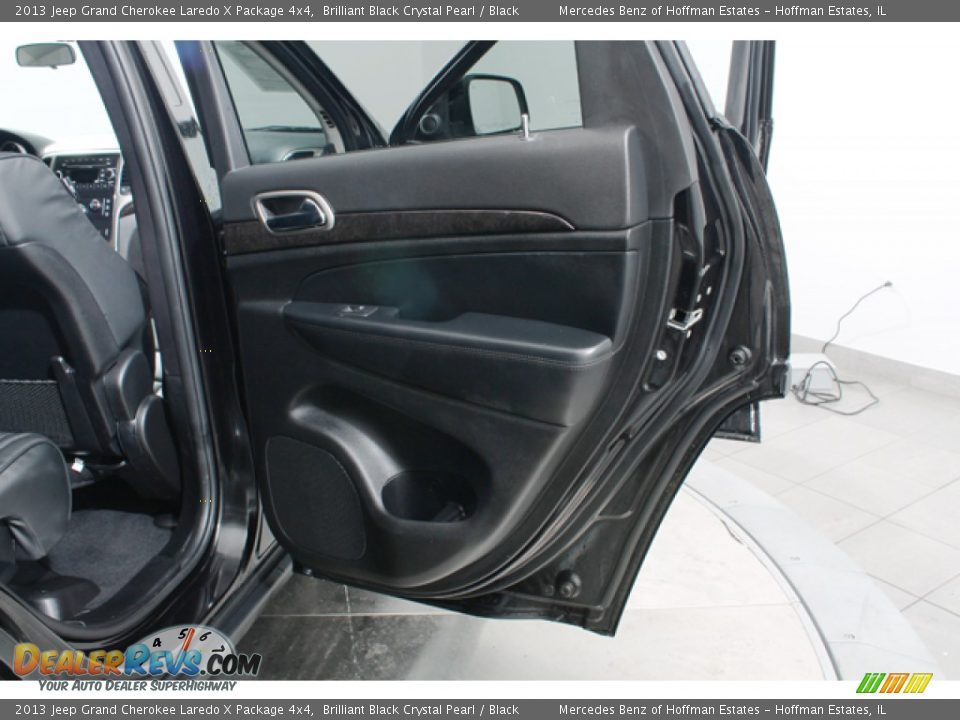 2013 Jeep Grand Cherokee Laredo X Package 4x4 Brilliant Black Crystal Pearl / Black Photo #14