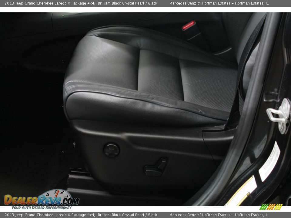 2013 Jeep Grand Cherokee Laredo X Package 4x4 Brilliant Black Crystal Pearl / Black Photo #20