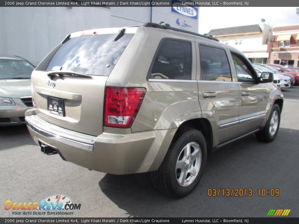 2006 Jeep Grand Cherokee Limited 4x4 Light Khaki Metallic / Dark Khaki/Light Graystone Photo #4