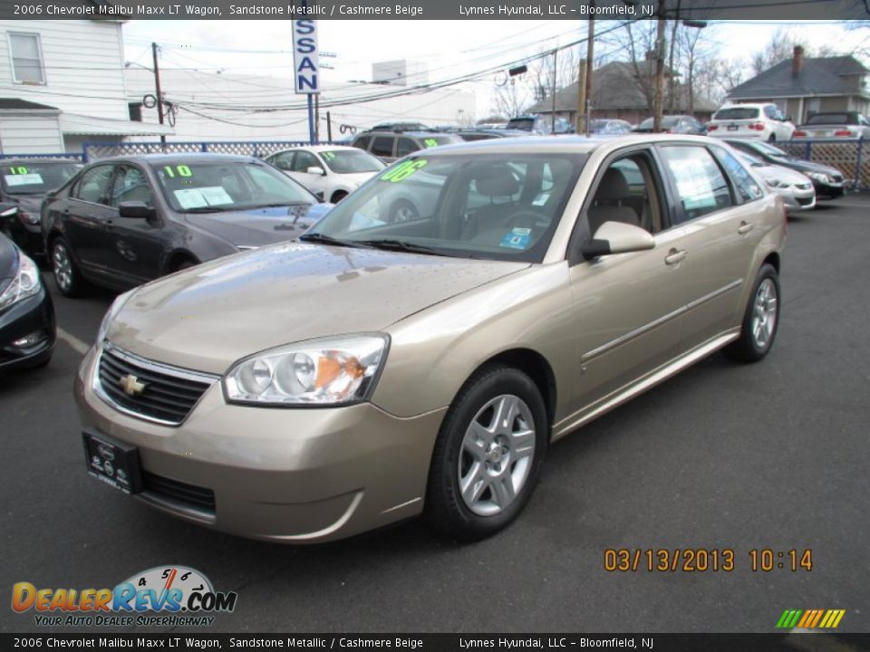 2006 Chevrolet Malibu Maxx LT Wagon Sandstone Metallic / Cashmere Beige Photo #2