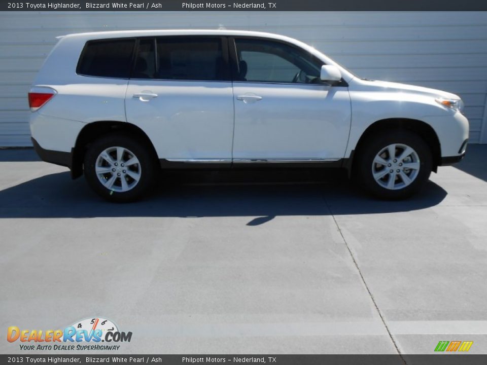 2013 Toyota Highlander Blizzard White Pearl / Ash Photo #3