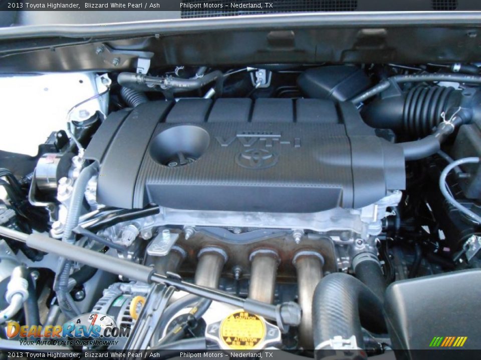 2013 Toyota Highlander Blizzard White Pearl / Ash Photo #15