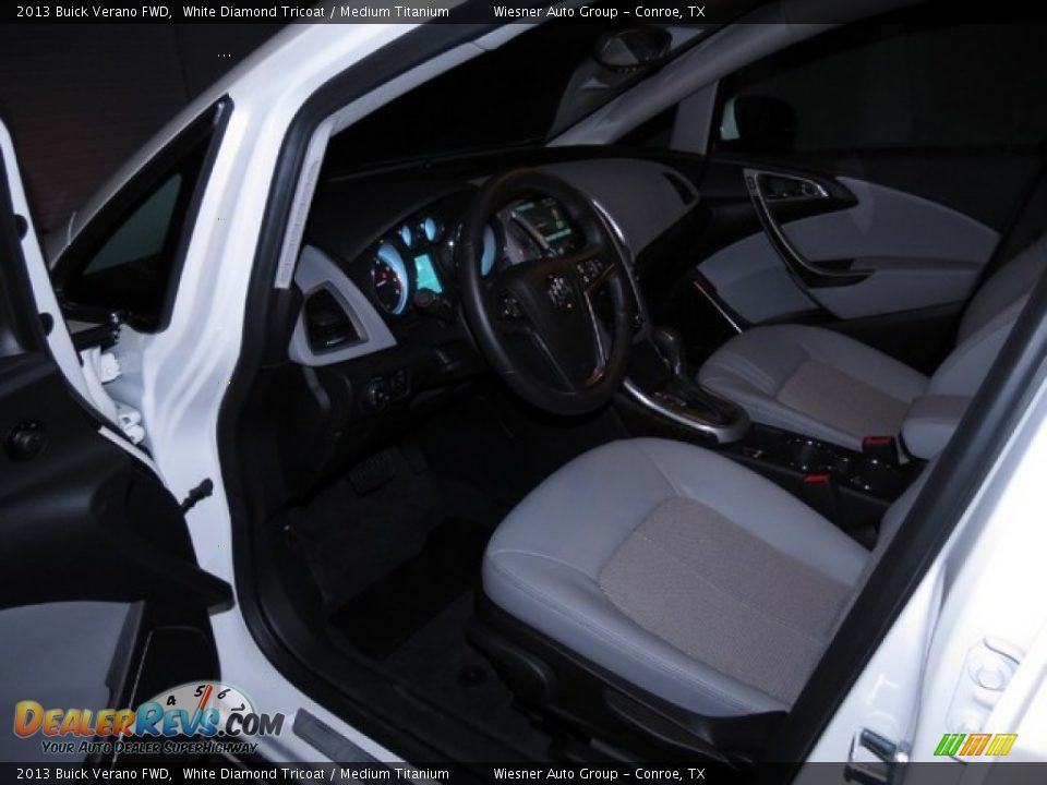 2013 Buick Verano FWD White Diamond Tricoat / Medium Titanium Photo #5