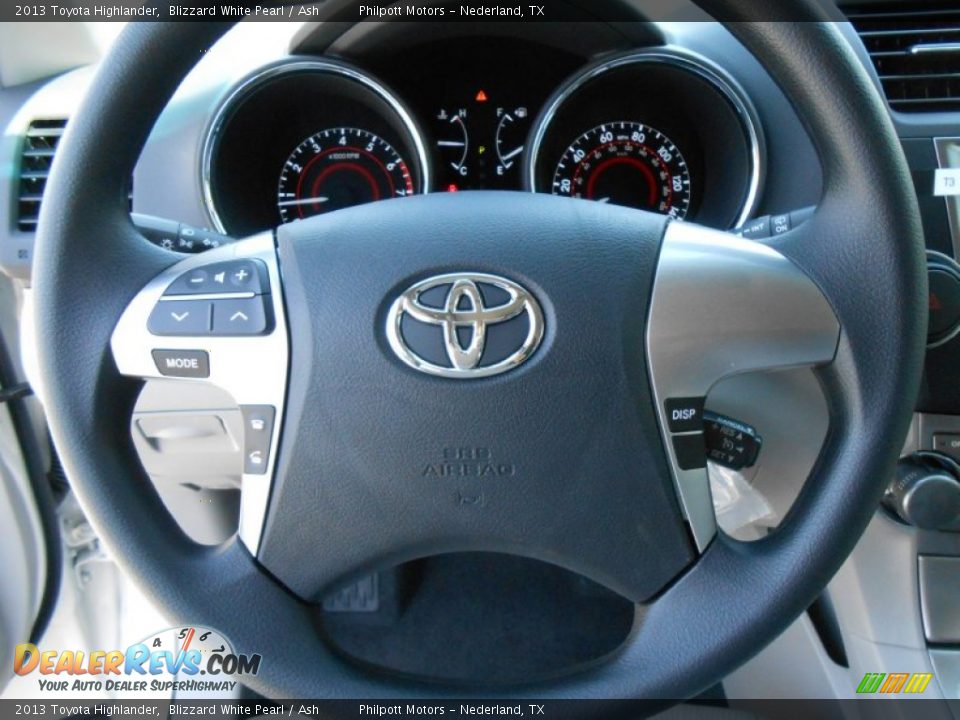 2013 Toyota Highlander Blizzard White Pearl / Ash Photo #31