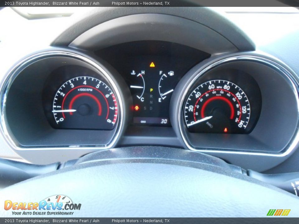 2013 Toyota Highlander Blizzard White Pearl / Ash Photo #32