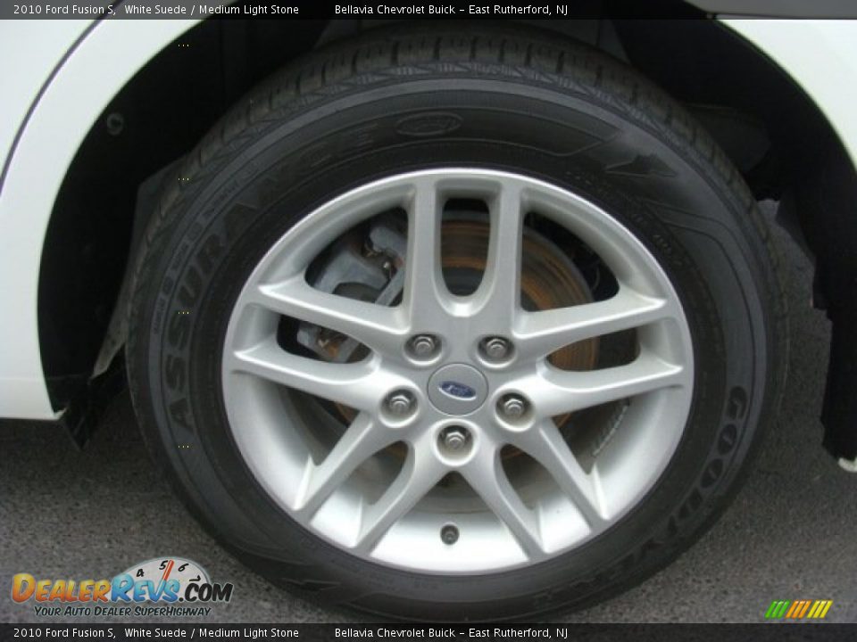 2010 Ford Fusion S White Suede / Medium Light Stone Photo #14