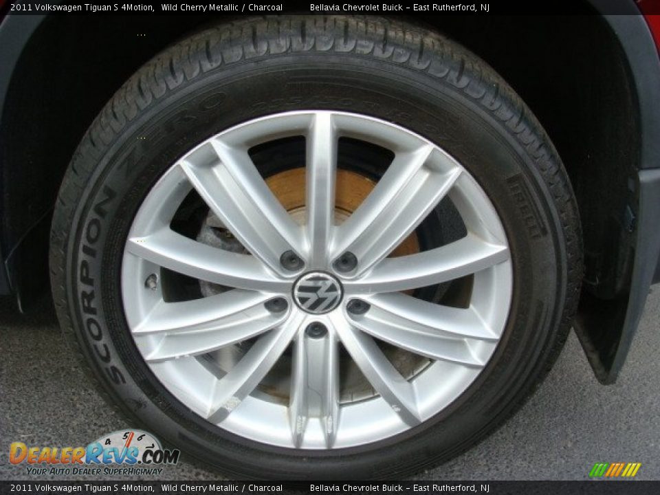 2011 Volkswagen Tiguan S 4Motion Wild Cherry Metallic / Charcoal Photo #13