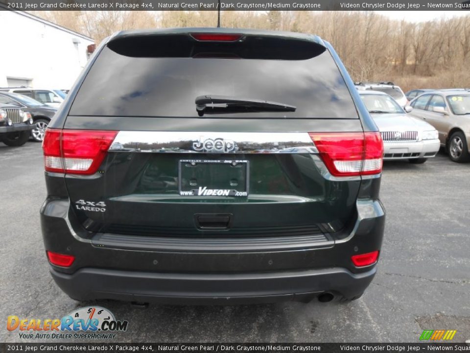 2011 Jeep Grand Cherokee Laredo X Package 4x4 Natural Green Pearl / Dark Graystone/Medium Graystone Photo #6