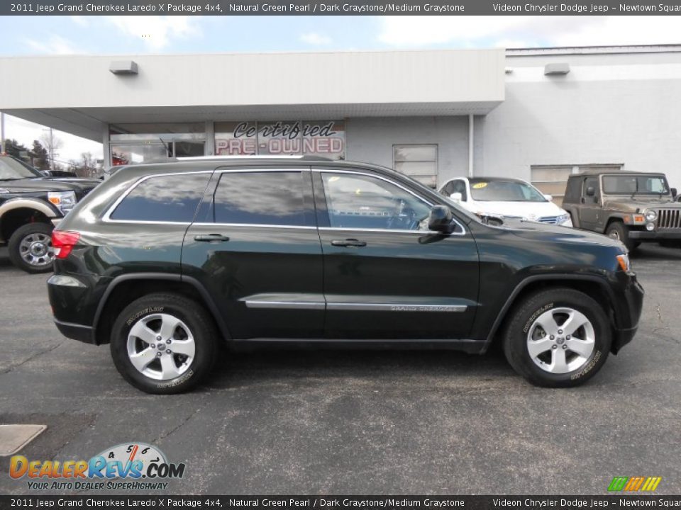 2011 Jeep Grand Cherokee Laredo X Package 4x4 Natural Green Pearl / Dark Graystone/Medium Graystone Photo #8