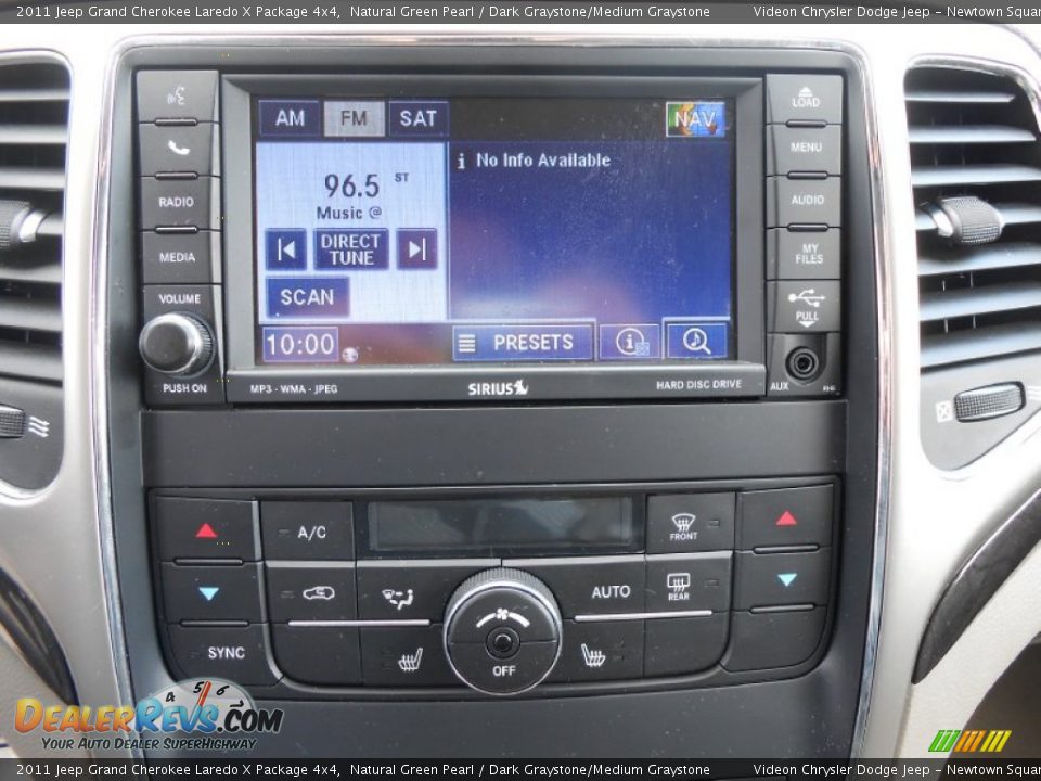Controls of 2011 Jeep Grand Cherokee Laredo X Package 4x4 Photo #24