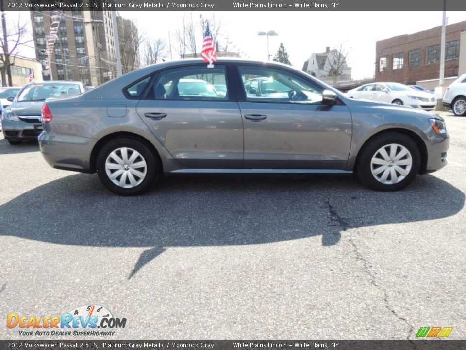 2012 Volkswagen Passat 2.5L S Platinum Gray Metallic / Moonrock Gray Photo #5