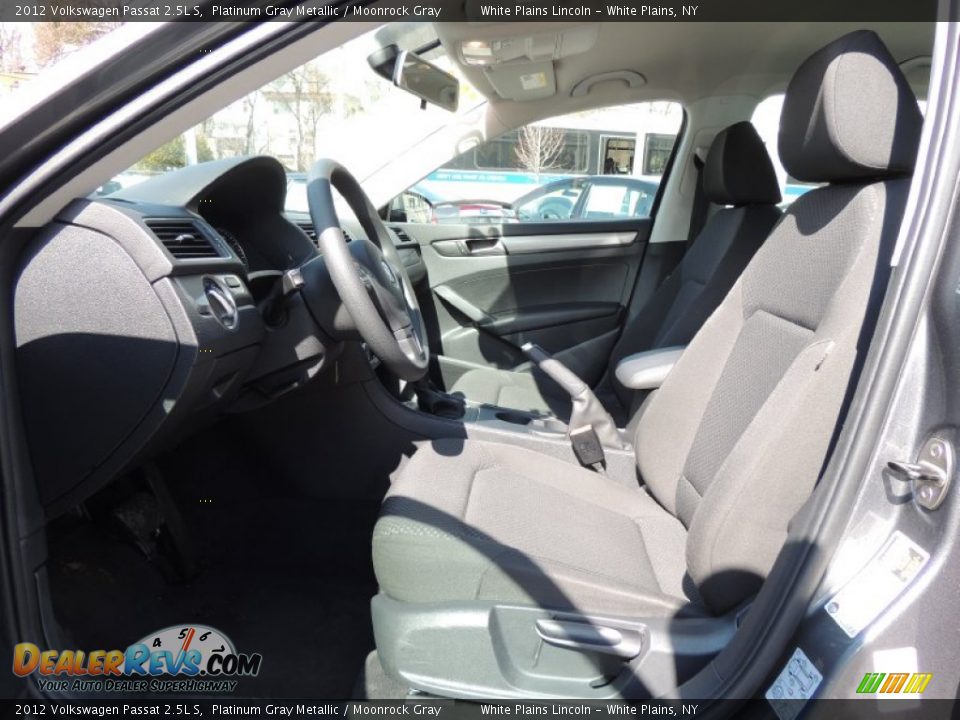 2012 Volkswagen Passat 2.5L S Platinum Gray Metallic / Moonrock Gray Photo #15