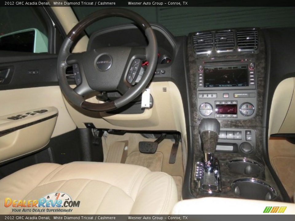 2012 GMC Acadia Denali White Diamond Tricoat / Cashmere Photo #23