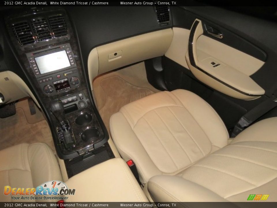 2012 GMC Acadia Denali White Diamond Tricoat / Cashmere Photo #24