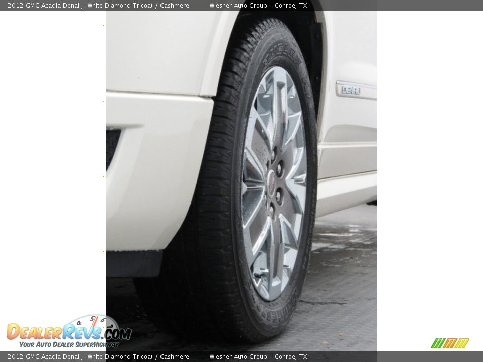 2012 GMC Acadia Denali White Diamond Tricoat / Cashmere Photo #32
