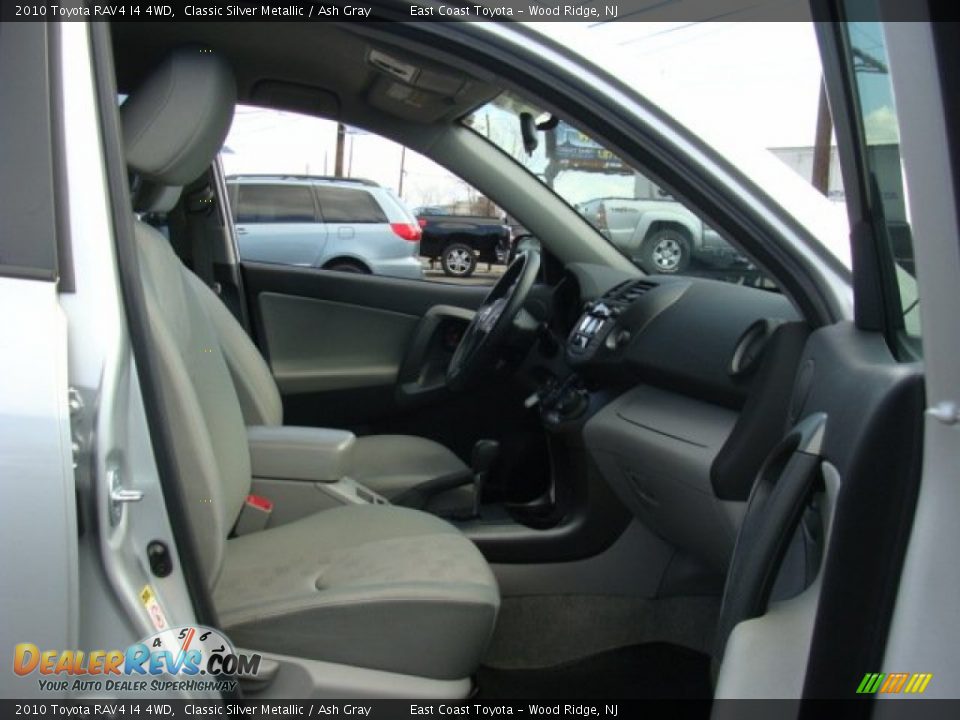 2010 Toyota RAV4 I4 4WD Classic Silver Metallic / Ash Gray Photo #8