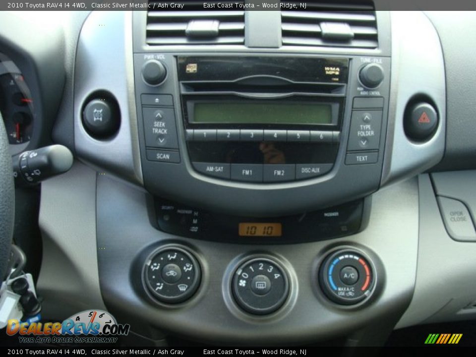 2010 Toyota RAV4 I4 4WD Classic Silver Metallic / Ash Gray Photo #11